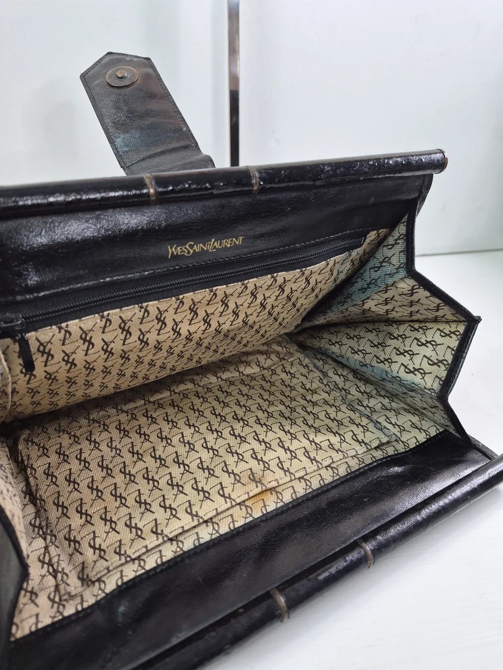 Yves Saint Laurent Black Chevron Leather Clutch - Picture 9 of 11